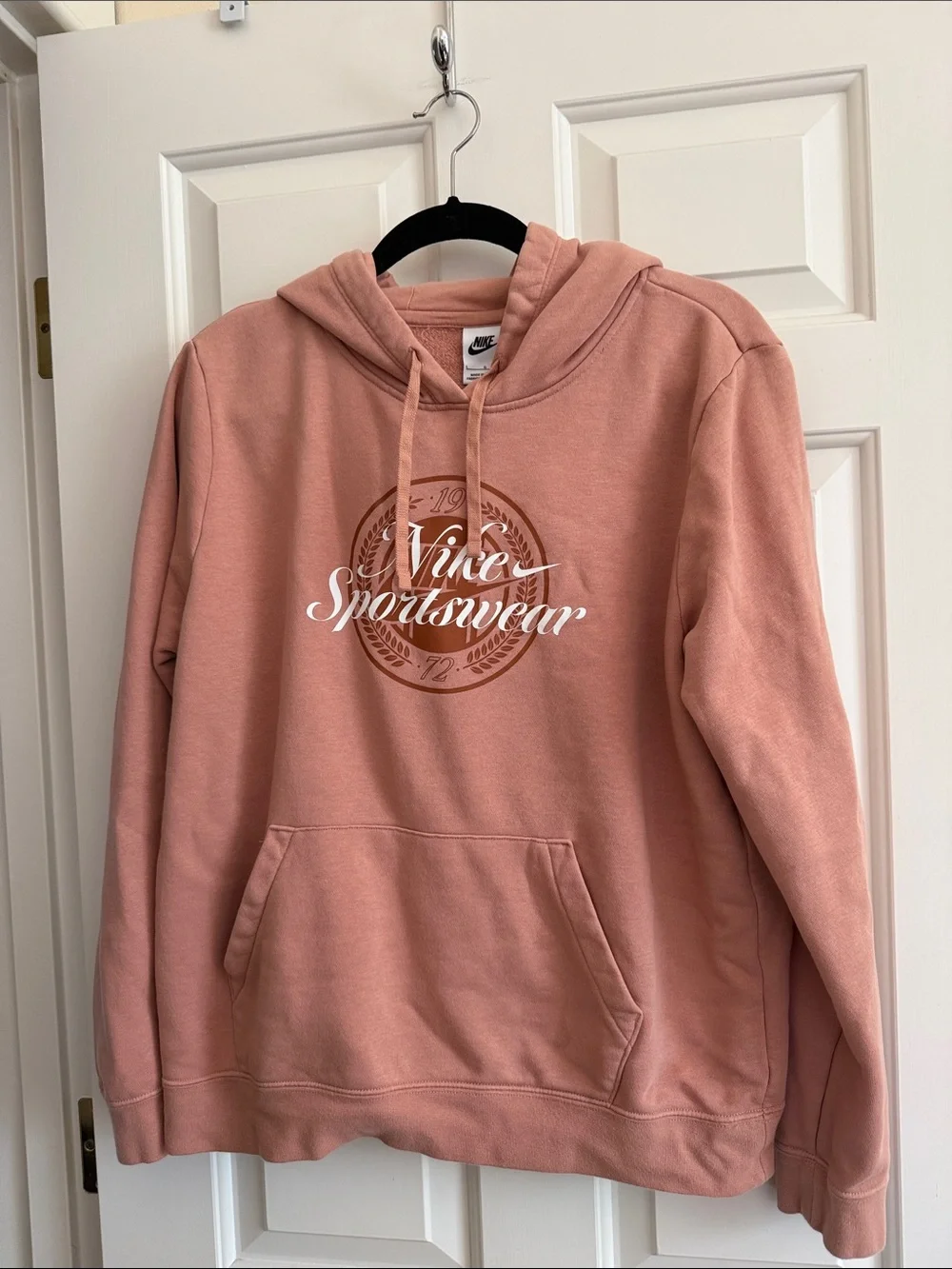 Nike Dusty Rose Pullover Hoodie, collegiate preppy- Large